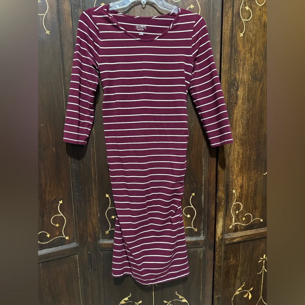 Isabel Maternity by Ingrid & Isabel Red and White Ruched Bodycon Dress